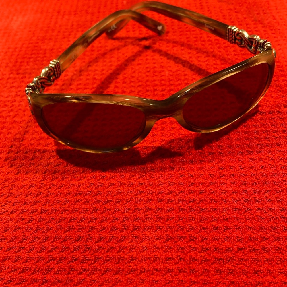 Brighten Frames.